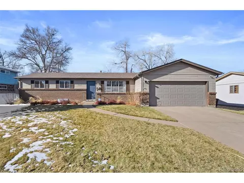 3417 S Chester Ct, Denver, CO 80231