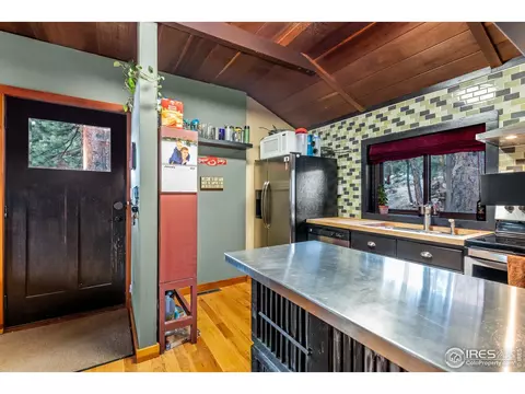 355 Cherokee Rd, Lyons, CO 80540 photo 5