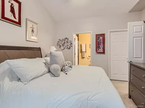 12221 E 2nd Dr, Aurora, CO 80011 photo 17
