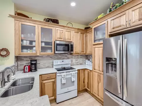 12221 E 2nd Dr, Aurora, CO 80011 photo 6