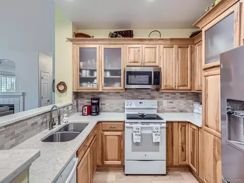 12221 E 2nd Dr, Aurora, CO 80011 photo 7