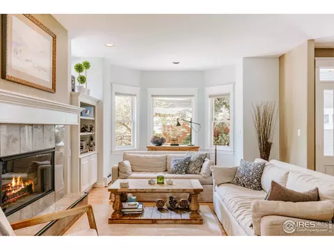 289 Pearl St, Boulder, CO 80302 photo 3