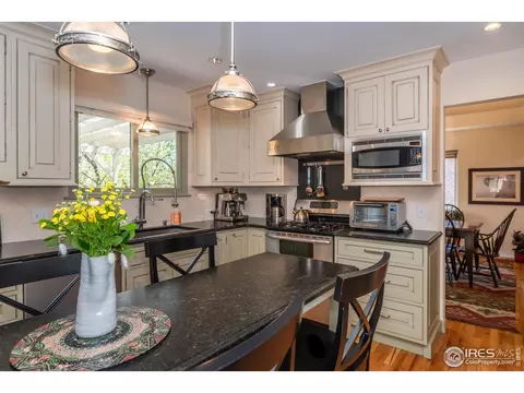 1834 Iris Ave, Boulder, CO 80304 photo 4