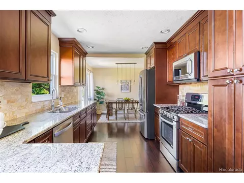 470 S Kingston Cir, Aurora, CO 80012