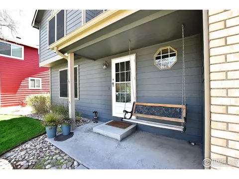 407 Mapleton Ct, Fort Collins, CO 80526 photo 2