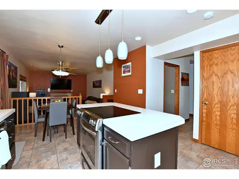 407 Mapleton Ct, Fort Collins, CO 80526 photo 6