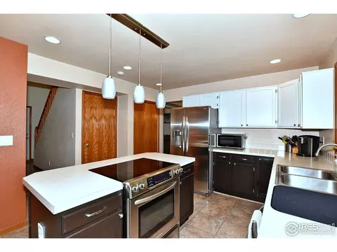 407 Mapleton Ct, Fort Collins, CO 80526 photo 5