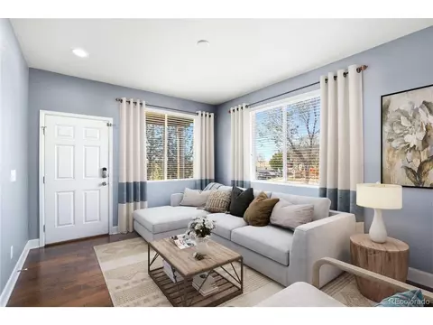 10059 Dillon Cir, Commerce City, CO 80022