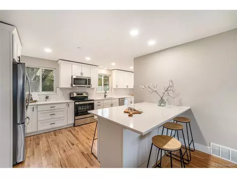 5407 Iris St, Arvada, CO 80002 photo 9