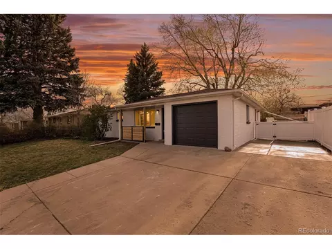 5407 Iris St, Arvada, CO 80002 photo 2