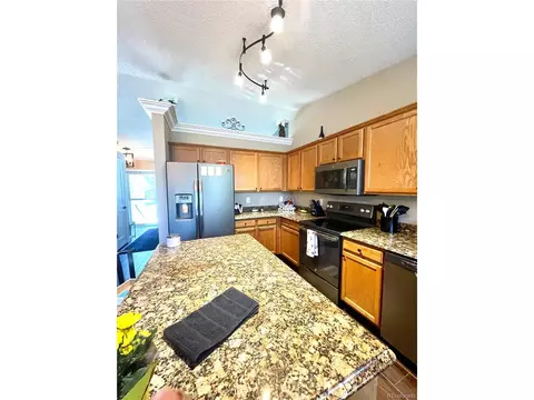 20165 E Williamette Ln, Centennial, CO 80015 photo 6