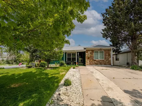 942 Geneva St, Aurora, CO 80010