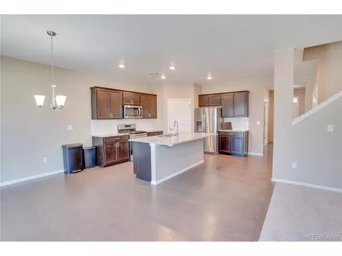 Kitchen - 26940 E Cedar Ave, Aurora, CO 80018 photo 4 of 7