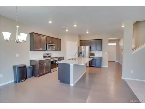 Kitchen - 26940 E Cedar Ave, Aurora, CO 80018 photo 5 of 7