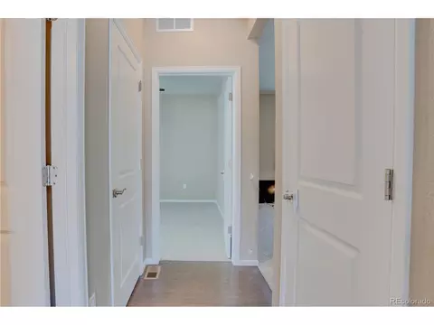 Entry Way - 26940 E Cedar Ave, Aurora, CO 80018 photo 4 of 5