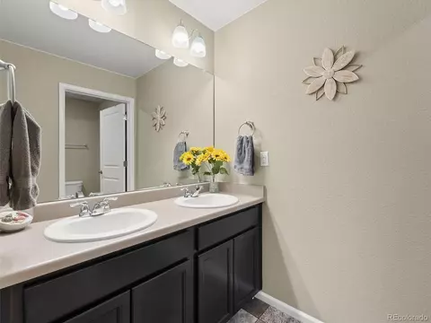 Bath - 26940 E Cedar Ave, Aurora, CO 80018 photo 4 of 5