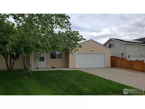 3916 Falcon Ln, Evans, CO 80620 photo 2