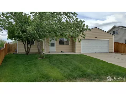 3916 Falcon Ln, Evans, CO 80620 photo 3