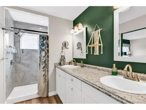 Bath - 10380 Coyote Ln, Rye, CO 81069 photo 7 of 8