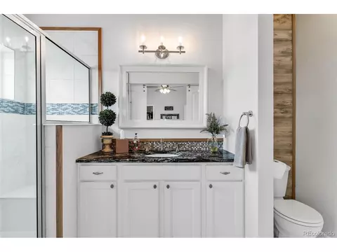 Bath - 10380 Coyote Ln, Rye, CO 81069 photo 4 of 8