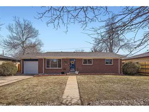 3148 Victor St, Aurora, CO 80011