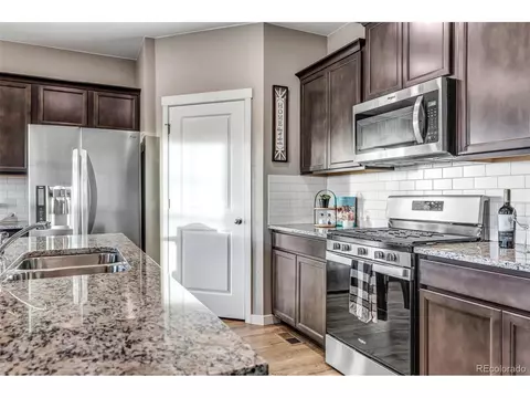 201 Fox St, Bennett, CO 80102 photo 4