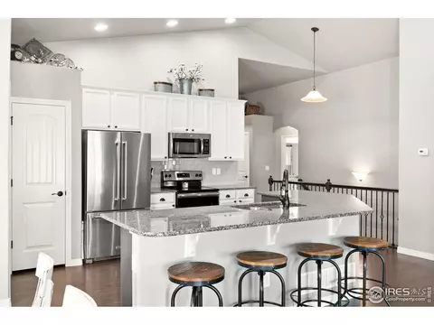 2421 Nicholson St, Berthoud, CO 80513 photo 3