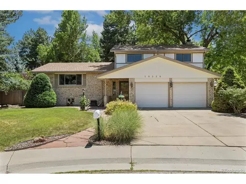 10338 W 77th Cir, Arvada, CO 80005