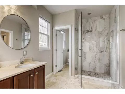Bath - 24357 E Fremont Dr, Aurora, CO 80016 photo 3 of 7