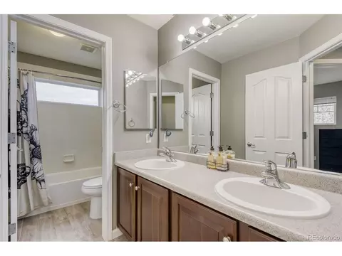 Bath - 24357 E Fremont Dr, Aurora, CO 80016 photo 7 of 7
