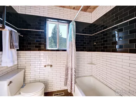 544 Apache, Lyons, CO 80540 photo 23