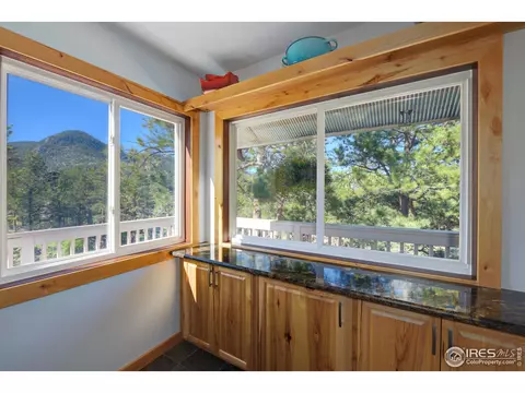 544 Apache, Lyons, CO 80540 photo 7