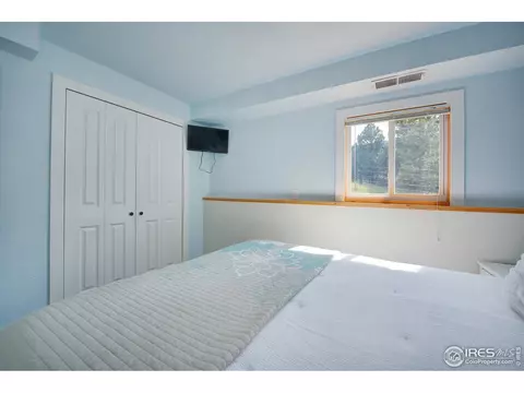 544 Apache, Lyons, CO 80540 photo 17