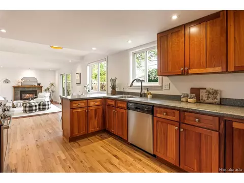 Kitchen - 2895 Emerson Ave, Boulder, CO 80305 photo 3 of 5