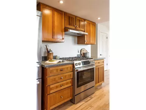 Kitchen - 2895 Emerson Ave, Boulder, CO 80305 photo 2 of 5