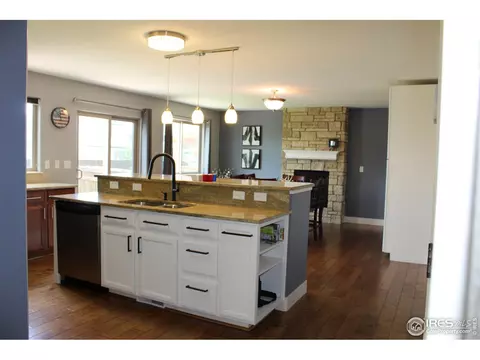 102 Veronica Dr, Windsor, CO 80550 photo 6