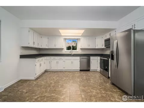 2107 E 113th Pl, Northglenn, CO 80233 photo 6
