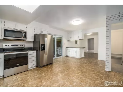 2107 E 113th Pl, Northglenn, CO 80233 photo 5