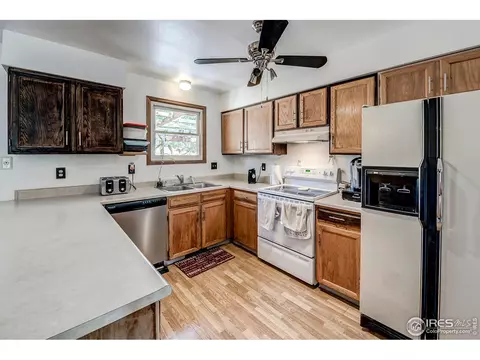 1435 E 97th Pl, Thornton, CO 80229 photo 7
