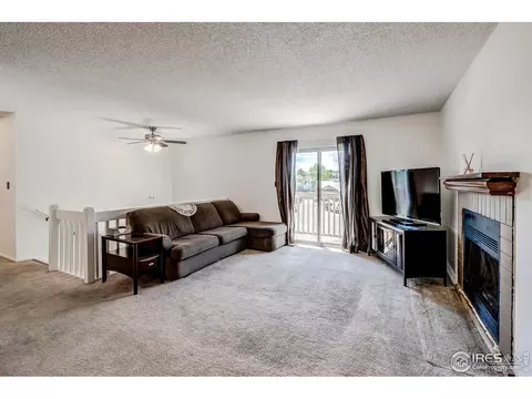 1435 E 97th Pl, Thornton, CO 80229 photo 2