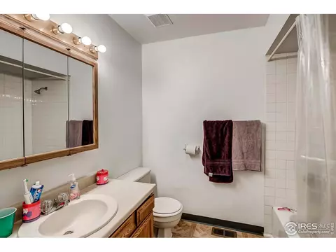 1435 E 97th Pl, Thornton, CO 80229 photo 11