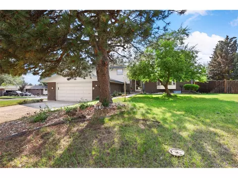 7567 Moore Ct, Arvada, CO 80005 photo 2