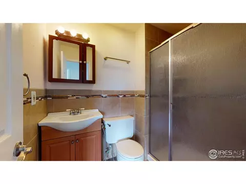 5157 Carson St, Denver, CO 80239 photo 16