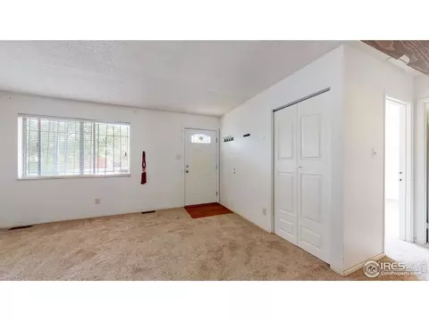 5157 Carson St, Denver, CO 80239 photo 9