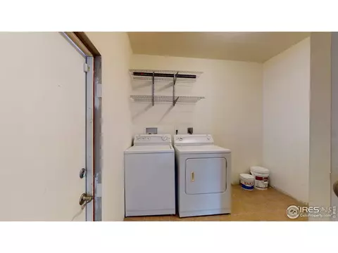 5157 Carson St, Denver, CO 80239 photo 20