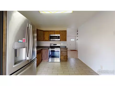 5157 Carson St, Denver, CO 80239 photo 4