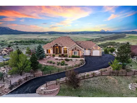 5441 Country Club Dr, Larkspur, CO 80118