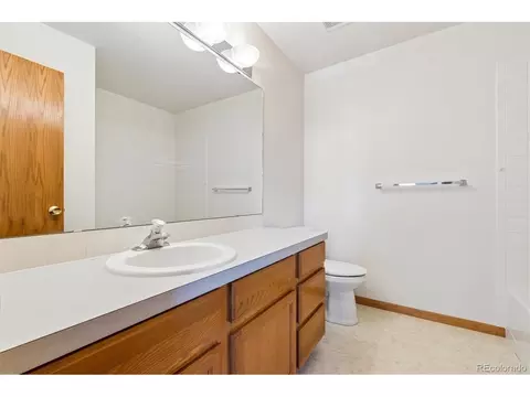 Bath - 808 2nd St, Windsor, CO 80550 photo 4 of 5