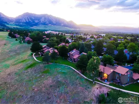 1604 Bradley Ct, Boulder, CO 80305 photo 4