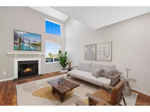 913 Summer Dr, Highlands Ranch, CO 80126